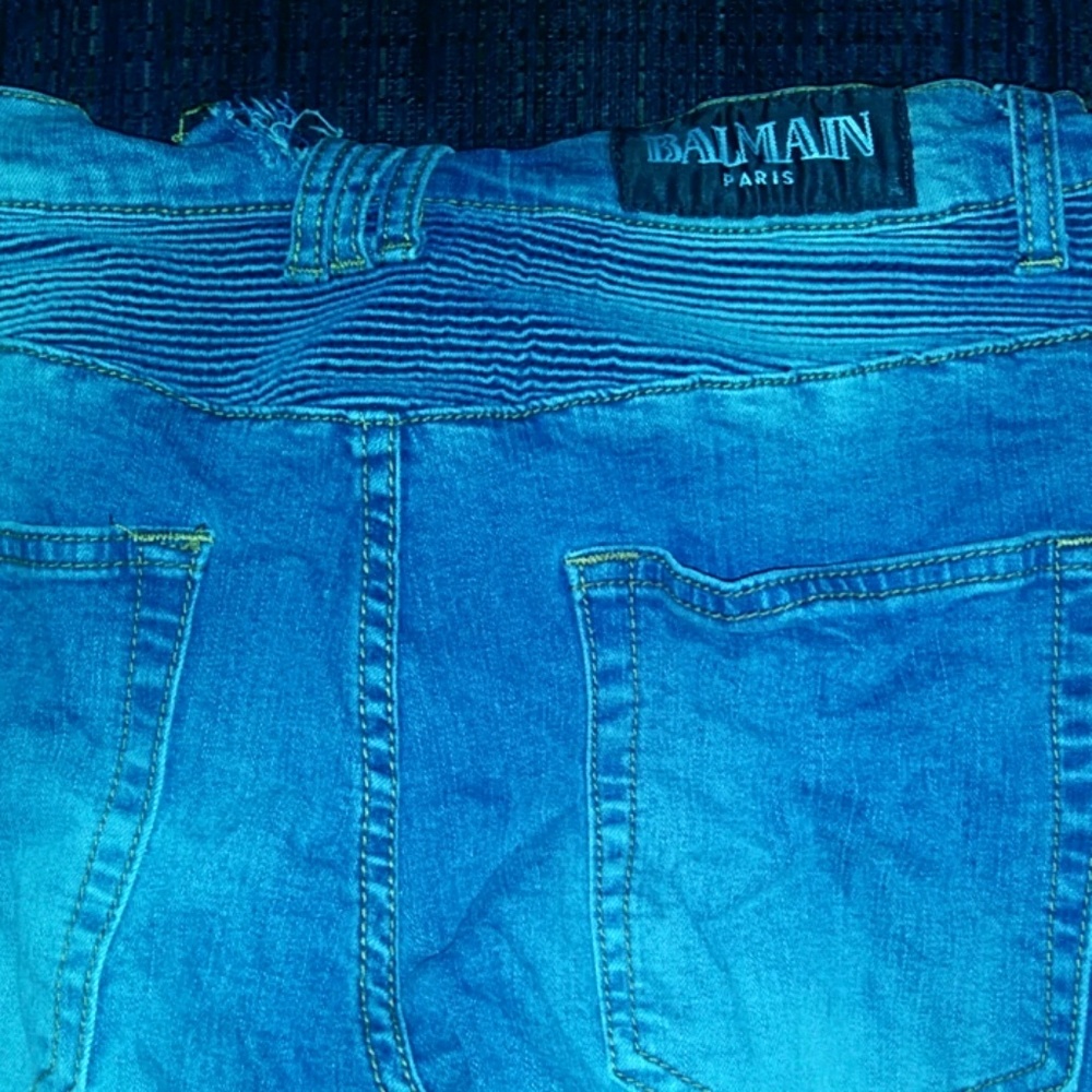 I am selling Balmain jeans.
